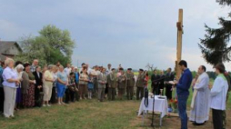 Uroczystość poświęcenia krzyża w Raczkowszczyźnie. 12 maja 2013. Fot. ZPB