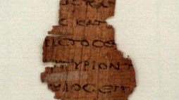 Papirus z Egiptu, datowany na ok. 2000 lat, jest fragmentem najstarszego listu w języku hebrajskim. Fot. PAP/EPA 