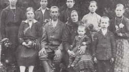 Rodzina Jasionczaków z Woli Ostrowieckiej. Wszyscy zostali zamordowani przez UPA. Źródło: IPN