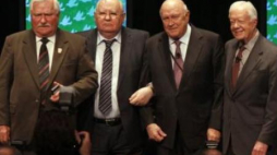 Lech Walesa, Michaił Gorbaczow, Frederik W. de Klerk i Jimmy Carter. Fot. PAP/EPA