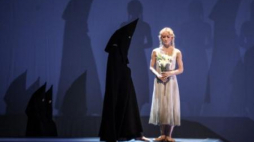 Próba spektaklu "Hamlet" w choreografii Jacka Tyskiego, w Teatrze Wielkim - Operze Narodowej. Fot. PAP/J. Kamiński