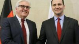 Szef MSZ Niemiec Frank-Walter Steinmeier i minister spraw zagranicznych RP Radosław Sikorski. Fot. PAP/P. Supernak