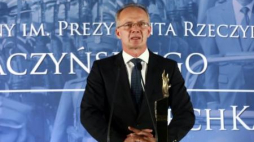 Profesor Krzysztof Szwagrzyk odebrał nagrodę im. Prezydenta RP Lecha Kaczyńskiego. Fot. PAP/T. Gzell