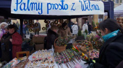 Jarmark Kaziukowy na poznańskim Starym Rynku w 2012 r. Fot. PAP/J. Kaczmarczyk 