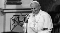 Papież Jan Paweł II. Fot. PAP/M. Langda