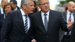Prezydenci RFN J.Gauck i RP B.Komorowski. Uroczystości 75. rocznicy wybuchu II wojny na Westerplatte. Fot. PAP/P.Wittman