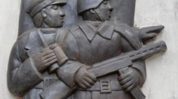 Pomnik Chwały Armii Czerwonej w Nowym Sączu. Fot. PAP/J. Bednarczyk