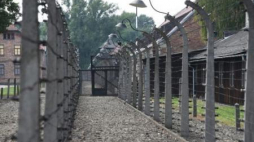 Teren byłego niemieckiego obozu koncentracyjnego Auschwitz II-Birkenau. Fot. PAP/J. Bednarczyk