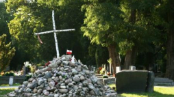 Kwatera na Łączce Cmentarza Wojskowego na Powązkach w Warszawie. Fot. PAP/T. Gzell