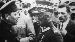  Semen Petlura i Edward Rydz-Śmigły na dworcu w Kijowie. 1920 r. Fot. PAP/CAF