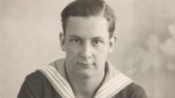 Starszy marynarz Aleksander Sosnkowski, ORP Błyskawica. Ok. 1942 r. Źródło: IPN