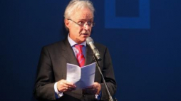 Prof. Jerzy Limon. Fot. PAP/P. Wittman