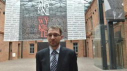 Dyrektor Muzeum AK Janusz Mierzwa; wystawa Muzeum „Niezłomni/historie wyklęte”. Fot. PAP/J. Bednarczyk