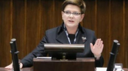 Premier Beata Szydło podczas debaty nad expose. Fot. PAP/R. Pietruszka