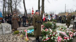 Ceremonia pogrzebowa Teofila Jurka, żołnierza 31. Pułku Strzelców Kaniowskich. Fot. PAP/G. Michałowski