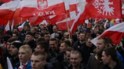 Uczestnicy Marszu Niepodległości 2015 w Warszawie. Fot. PAP/J. Kamiński
