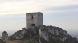 Wieża starościńska (sołtysia) - według niektórych hipotez najstarsza część zamku w Olsztynie. Fot. Marek Klapa (PAP)