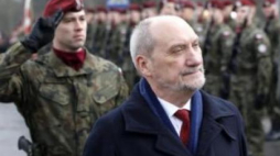 Minister obrony narodowej Antoni Macierewicz w Dębowcu na Śląsku Cieszyńskim. Fot. PAP/A. Grygiel