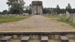 Pomnik ku czci ofiar niemieckich zbrodni na terenie b. niemieckiego obozu zagłady w Treblince. Fot. PAP/P. Piątkowski