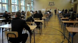 Egzamin gaimnazjalny w jednej z przemyskich szkół. Fot. PAP/D. Delmanowicz