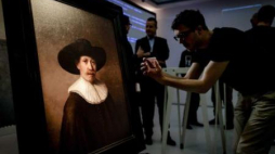 Obraz „Kolejny Rembrandt” zaprezentowany w Amsterdamie. Fot. PAP/EPA