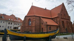 Budynek Muzeum Rybołówstwa w Helu. Fot. PAP/A. Warżawa 
