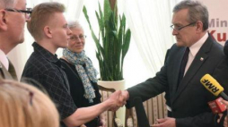 Piotr Gliński podczas wręczenia Nagród MKiDN znalazcom zabytków archeologicznych. Fot. PAP/R. Pietruszka