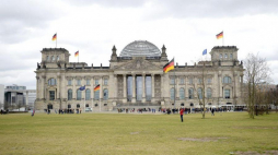 Reichstag - siedziba Bundestagu. Fot. PAP/D. Delmanowicz