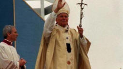 Papież Jan Paweł II we Włocławku. 1991 r. Fot. PAP/J. Mazur