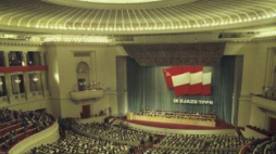 IX Zjazd Towarzystwa Przyjaźni Polsko-Radzieckiej. Warszawa, 1974 r. Fot. PAP/J. Rosikoń 