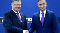 Andrzej Duda i Petro Poroszenko podczas spotkania w Warszawie 9 lipca 2016 r. Fot. PAP/J. Turczyk