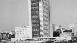 Gmach Rady Wzajemnej Pomocy Gospodarczej. Moskwa, 1972 r. Fot. PAP/CAF