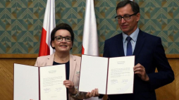 Minister Edukacji Narodowej Anna Zalewska i prezez IPN Jarosław Szarek. Fot. PAP/T. Gzell