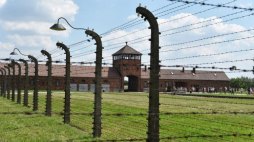 D. niemiecki obóz zagłady Auschwitz. Fot. PAP/J. Bednarczyk