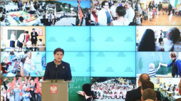Premier Beata Szydło podczas uroczystości z okazji Dnia Edukacji Narodowej. Fot. PAP/R. Pietruszka