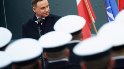 Prezydent RP Andrzej Duda przemawia podczas obchodów 98. rocznicy odtworzenia Marynarki Wojennej RP w Gdyni.  Fot. PAP/A. Warżawa