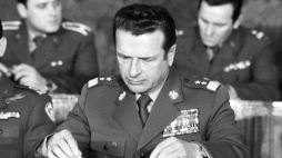 Szef kontrwywiadu WSW gen.  Czesław Kiszczak 1980 r. Fot. PAP/Tadeusz Zagoździński