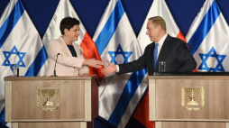  Premier Beata Szydło (L) oraz premier Izraela Benjamin Netanjahu (P) podczas polsko-izraelskich konsultacji międzyrządowych w Jerozolimie. Fot. PAP/R. Pietruszka