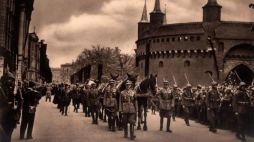 Uroczystości pogrzebowe marszałka Józefa Piłsudskiego. Kraków, 18.05.1935. Fot. PAP/Reprodukcja/Archiwum/M. Leśniewski