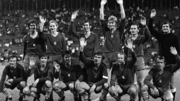 Reprezentacja Polski przed finałowy meczem z Węgrami w Monachium. 1972. Fot. PAP/CAF