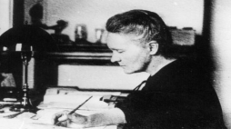Dr Kałwa: Maria Skłodowska-Curie była inspiracją dla kobiet przełomu XIX i XX wieku. Źródło: Serwis wideo PAP