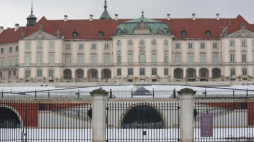 Widok na Zamek Królewski w Warszawie od strony Wisły. Fot. PAP/L. Szymański