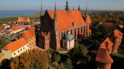 Katedra pw. Wniebowzięcia NMP i św. Andrzeja we Fromborku. Fot. PAP/T. Waszczuk
