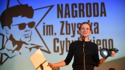 Aktorka Marta Nieradkiewicz za role w filmach "Kamper" i "Zjednoczone Stany Miłości" otrzymała Nagrodę im. Zbyszka Cybulskiego. Fot. PAP/B. Zborowski