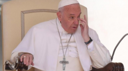 Papież Franciszek podczas audiencji generalnej 3 maja 2017 r. Fot. PAP/EPA