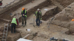 Pozostałości kościoła i tysiące zabytków znaleziono w Poznaniu. Źródło: Serwis wideo PAP