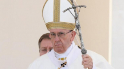 Papież Franciszek podczas mszy w Fatimie. 13.05.2017.  Fot. PAP/EPA