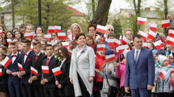 Premier Beata Szydło w Ryczowie. Fot. PAP/S. Rozpędzik