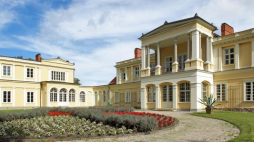 Pałac rodziny Sierakowskich w Waplewie Wielkim. Fot. PAP/P. Wittman