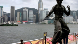 Pomnik Bruce'a Lee w Hong Kongu. Fot. PAP/EPA